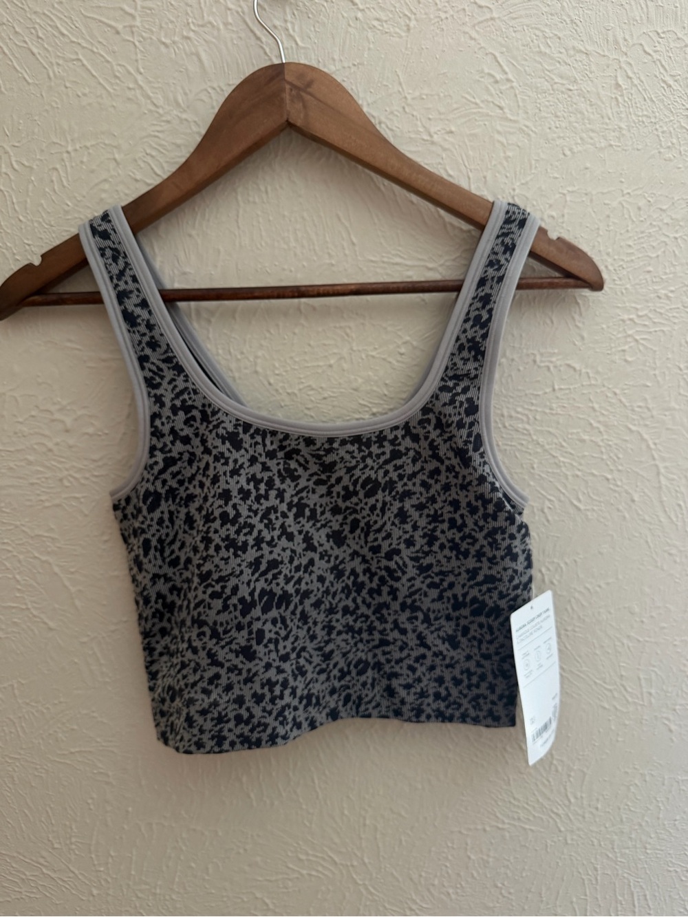 Athleta Aurora Scoop Crop Tank – NWT – Size Small